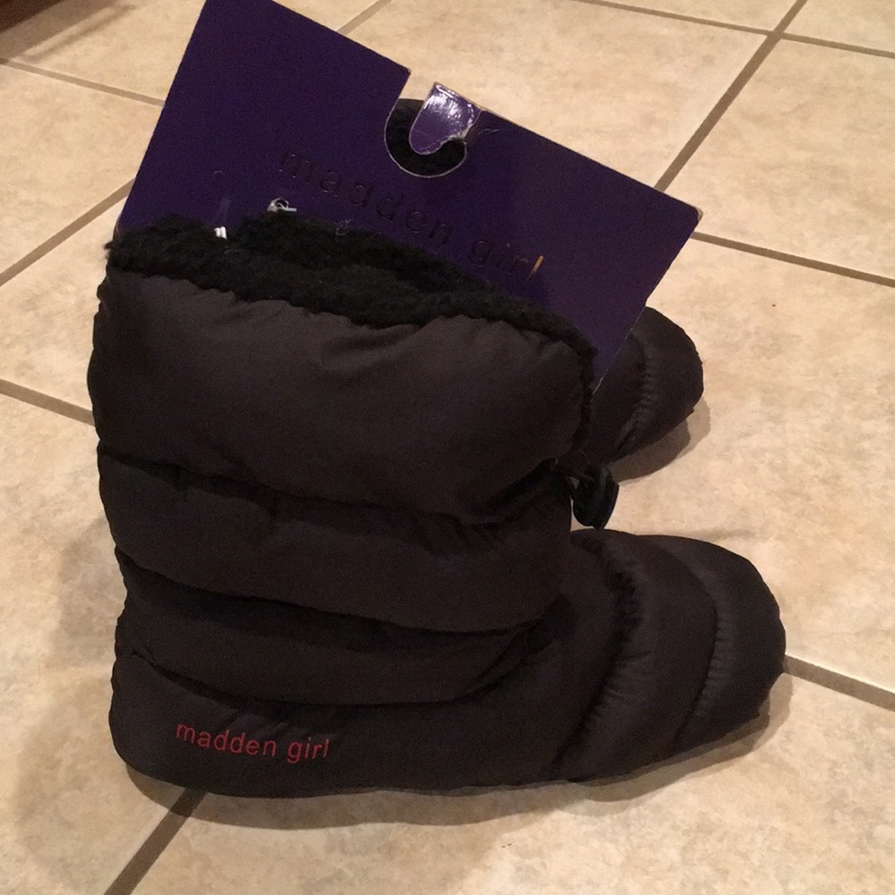 NWT- Madden Girl slippers